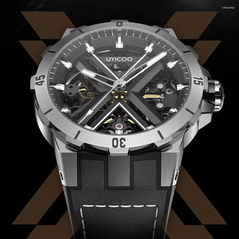 腕時計の高級メンズスポーツウォッチオートスケルトン42mm uyicooメカニカルトップブランド50m防水光時計