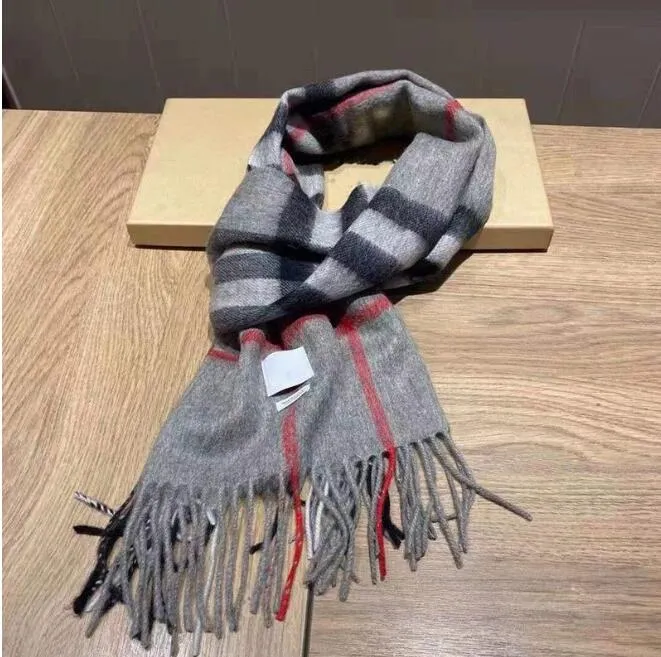Luxury Brand Versatile classic tassel Classic scarf Plaid designer Scarves Soft Touch Women Cashmere Scarf Warm Wraps 2U92D