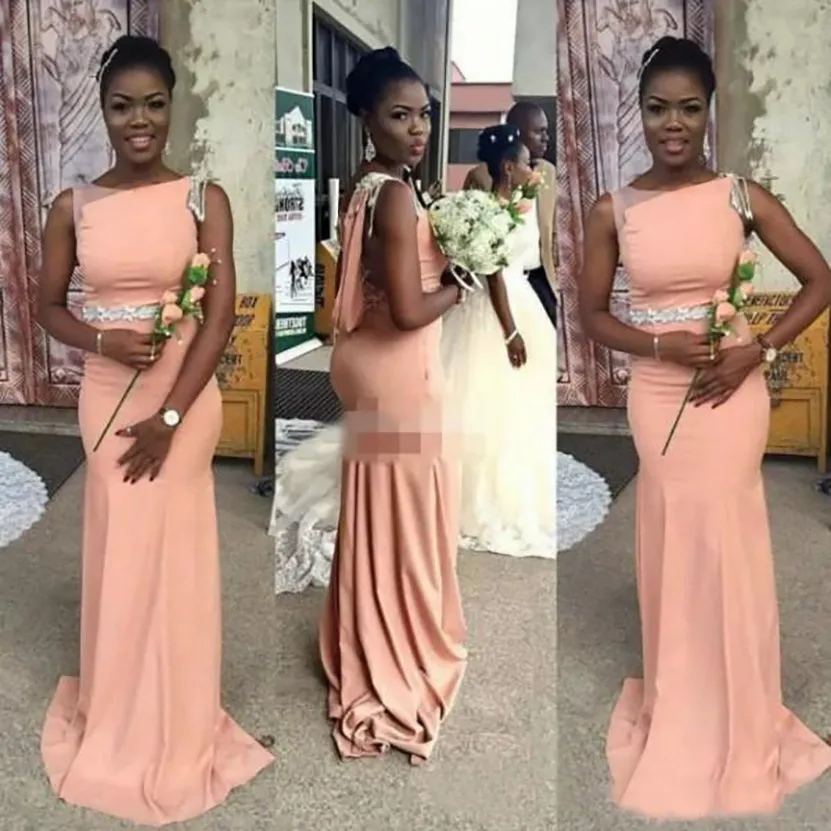 2023 Long Peach African Bridesmaid Dress Asymmetrical Bateau Neck Sleeveless Beading Lace Appliques Illusion Back Mermaid Wedding Party Gown