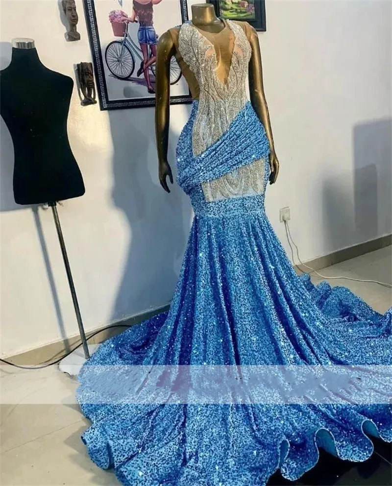 Sparkly Baby Blue Diamanti Abito lungo da ballo 2024 Glitter Perline Strass di cristallo Paillettes Lucidi Abiti da sera per feste di compleanno Robe 322