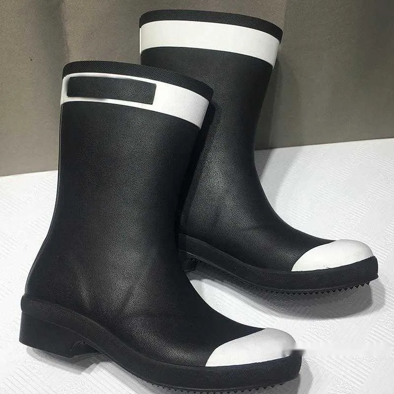 Designer luxury Women Boots winter Fashion ladies shoes Rainboots Black White Mixed Color booties low heel womens Boot