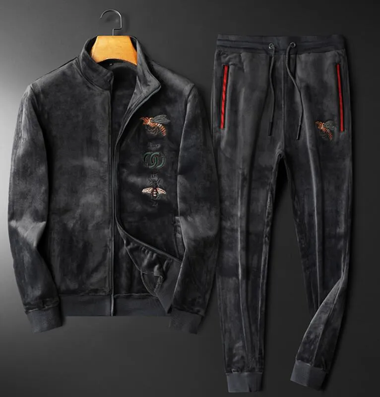 Euro Fashion Brand Winter Verdicktes Fleece Casual Sports Set Zwei bestickte Pullover für Herren_voghion.com