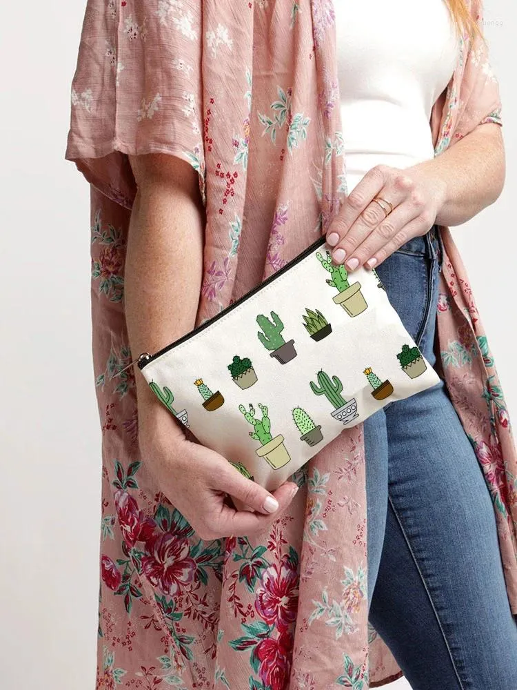 Sacs à cosmétiques mignon dessin animé Cactus sac femmes nécessités quotidiennes voyage toilette Style coréen Design tendance pochette en toile