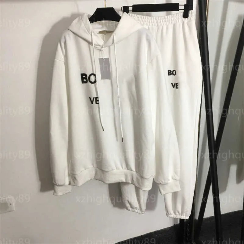 Designer Tracksuit Womens Clothes Sweatsuits Brodery Letter Decoration Långärmad huva Sweatshirt Casual Sweatpants Daily Sweat Suits 2 Piece Set Women