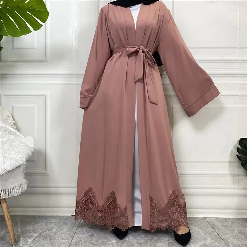 Ethnische Kleidung Offener Abaya Kimono Stickerei Langes muslimisches Kleid Schwarz Weiß Abayas für Frauen Dubai Türkische Kaftan Robe Islamisches Gebet