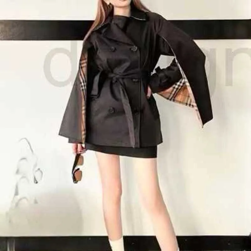 Trench da donna Designer 2023 inizio autunno donna plaid falso in due pezzi scialle stile trench di media lunghezza cintura alla moda top RG3B