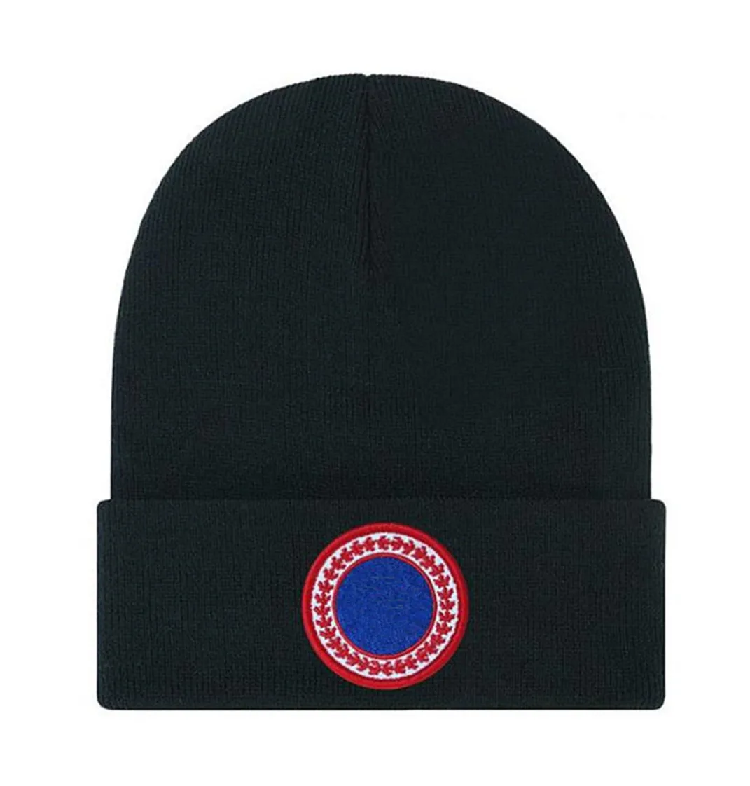 Beanie Fashin Designer Luxo Homens Mulheres Chapéu de Beisebol Esporte Algodão Chapéus Chapéus Crânio Caps Equipados Clássico Carta de Ganso Bordado Lã Gorros Casuais Ao Ar Livre H-13