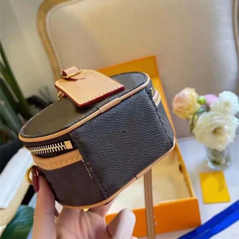 DAPU Designerväska liten runda kakväska kvinnor mångsidig crossbody väska klassisk blommig mini plånbok kortväska myntväska