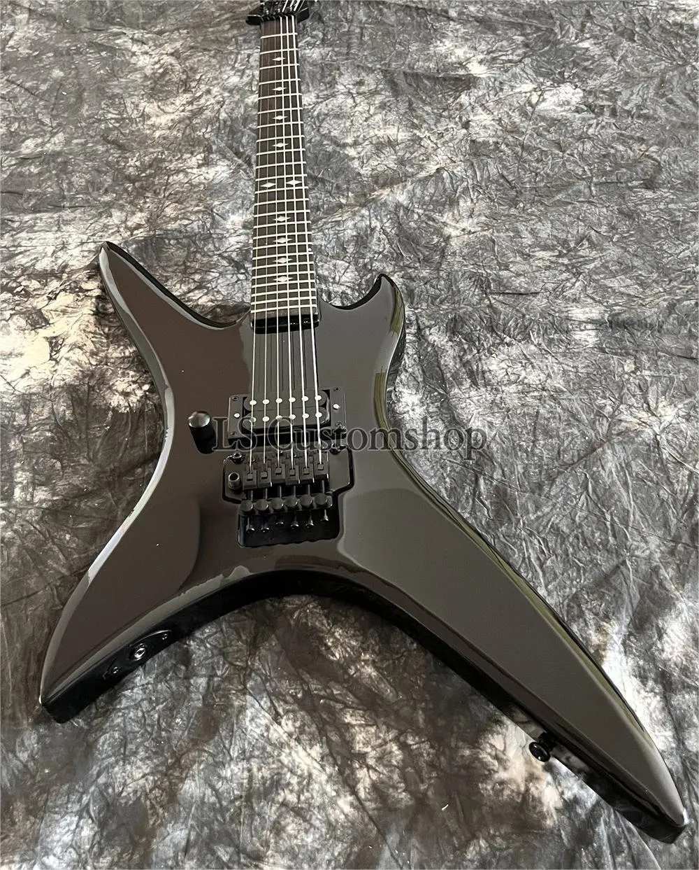 Vänsterhand BC Stealth Legacy Chuck Schuldiner Gloss Black Electric Guitar Diamond Inlay Wrap Arround Tailpiece Hardtail Bridge