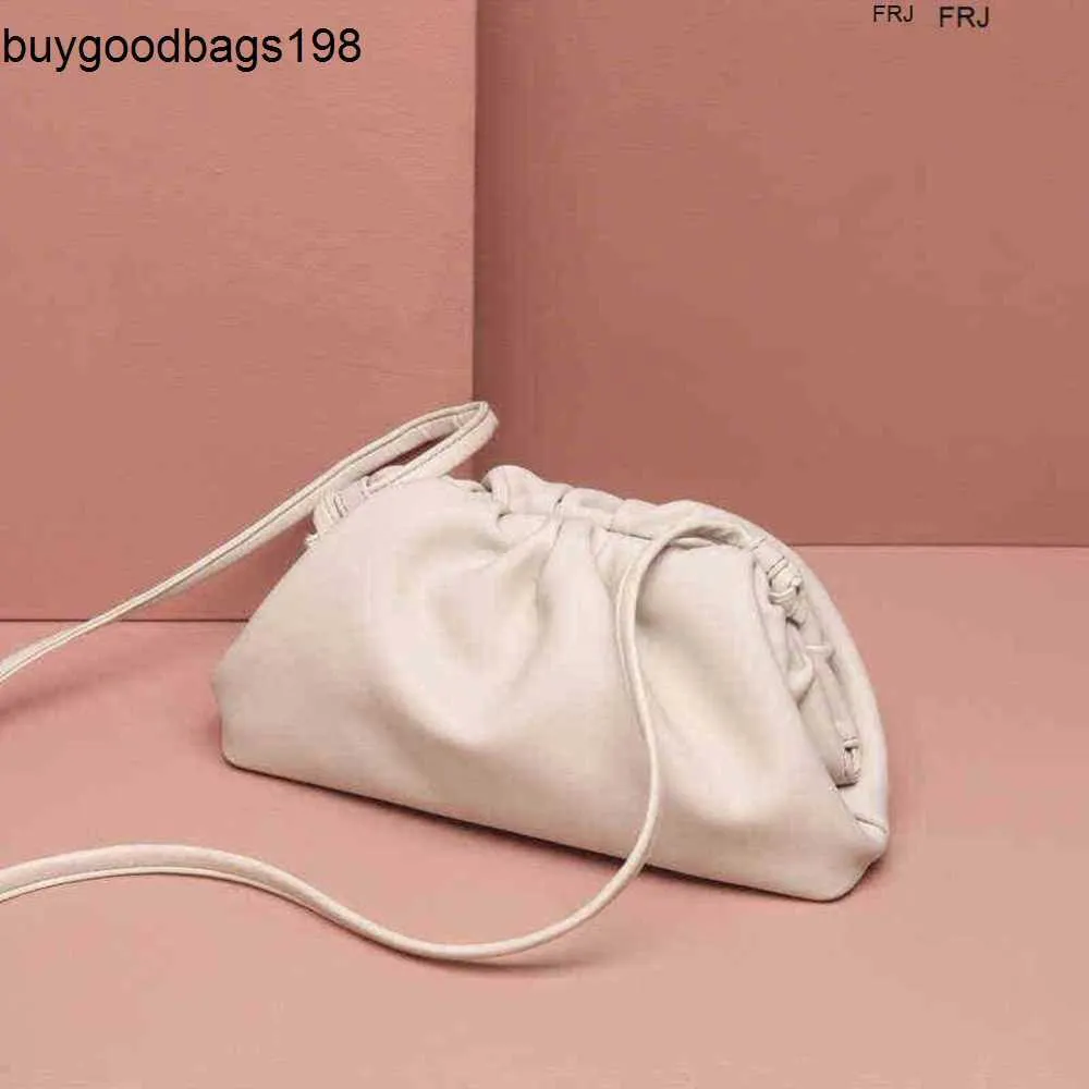 BottegassVenetas Bags Pouch Small Cloud Bag Womens New 2023 Messenger Fold Fashion Trend Casual Dumpling Hand Have Logo