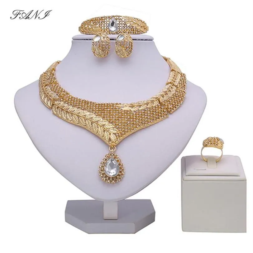 Orecchini Collana Fani Squisito Dubai Set di gioielli in oro Intero designer di nozze nigeriano perline africane Costume da donna270E