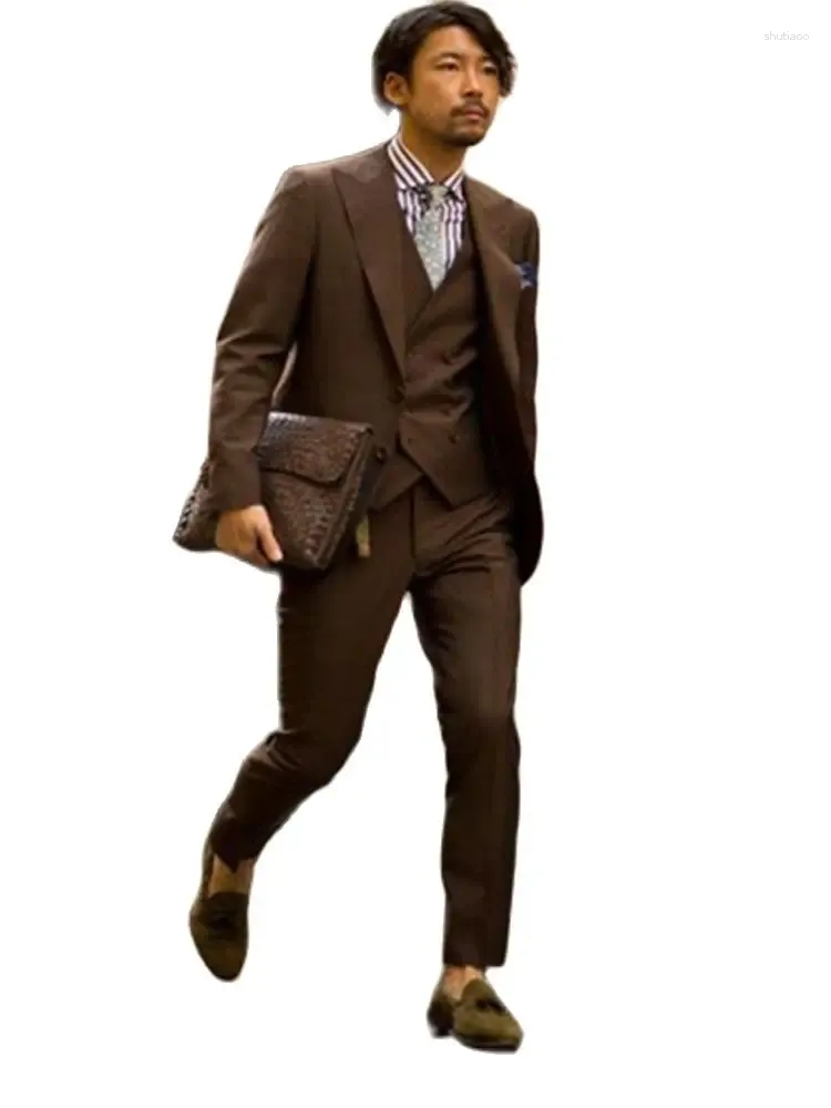 Abiti da uomo Ultimi Disegni Cappotto Pantaloni Marrone Scuro Uomo Slim Fit 3 Pezzi Vestito Smoking Sposo Uomo Costume Prom Giacca Terno Masculino