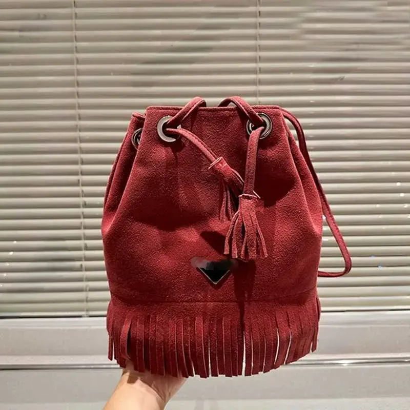 حقيبة مصممة للنساء P Messenger Bag Wallet Leather Leather Lati-Fur Bage