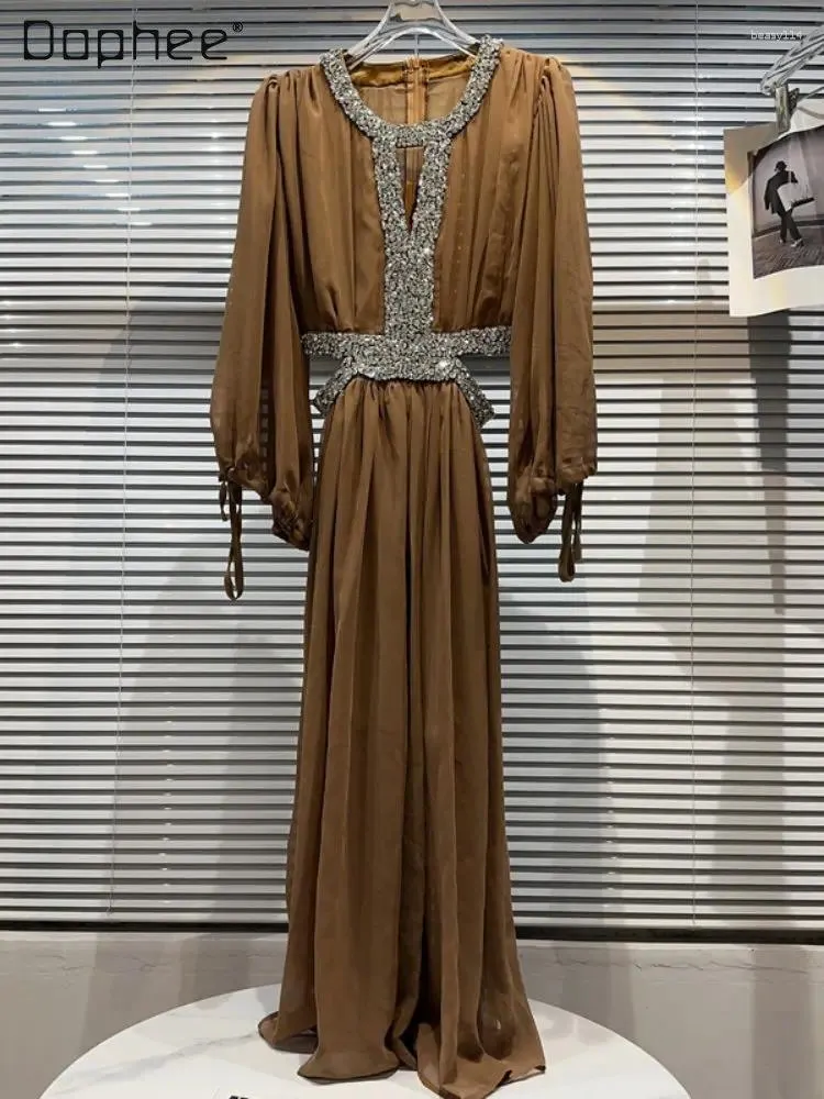 Robes décontractées Robe longue d'été de luxe pour femmes fête 2023 manches féeriques col rond particule strass taille latérale dames