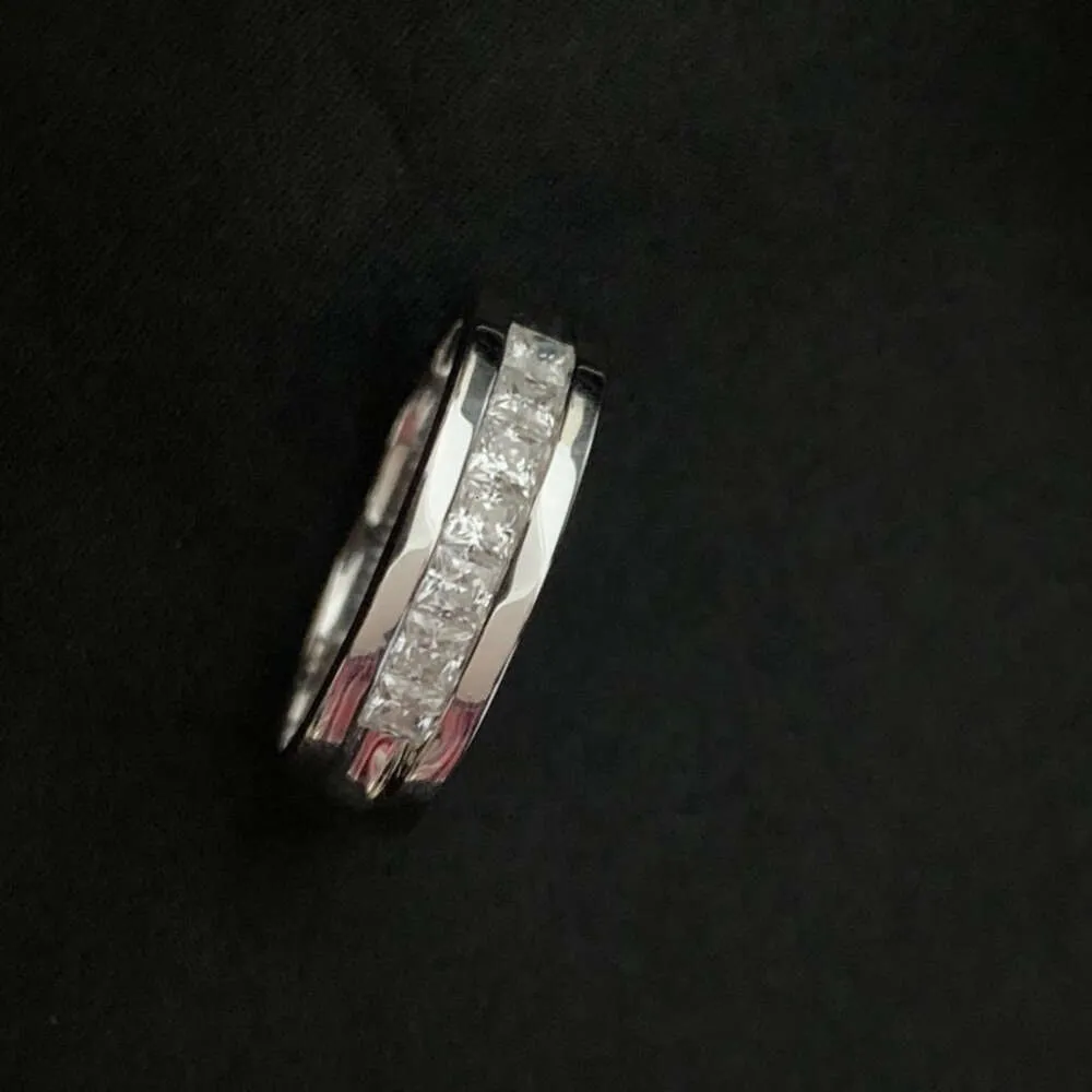 Punkstil smycken kudde klippt is ut moissanitrappare ring män hip hop sterling silver 925 evighetsring