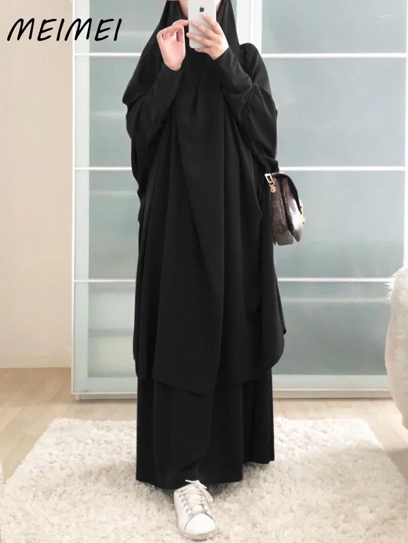Abbigliamento etnico Abiti da preghiera islamici Set da 2 pezzi per le donne Abaya Abito musulmano Khimar Niqab Regali il suo lungo abito Ramadan
