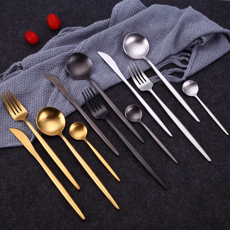 Set da tavola in acciaio inossidabile 304 coltello dorato forchetta cucchiaio cucchiaio da dessert forchetta coltello da bistecca nordico