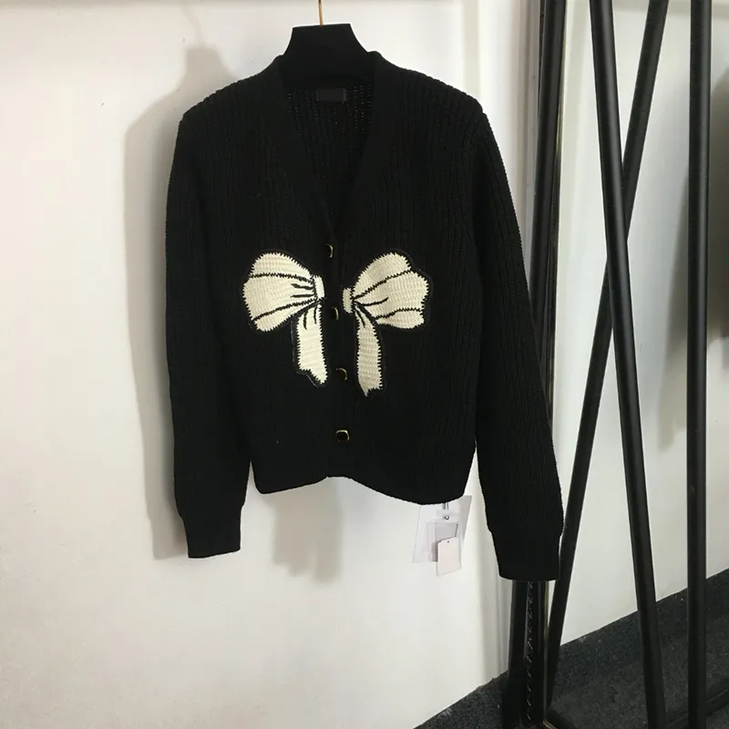 여자 사랑스러운 스웨터 재킷 럭셔리 자카드 카디건 코트 클래식 긴 슬리브 니트 스웨터 생일 선물 스웨터 탑