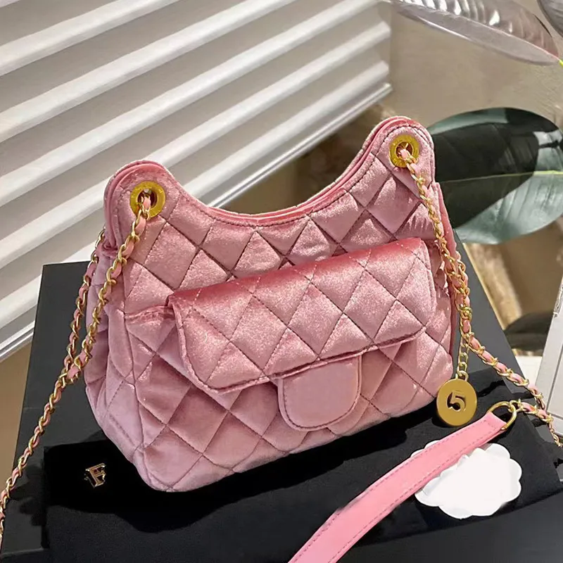 Tasarımcı Omuz Crossbody Bags Kadife Sonbahar ve Kış Moda Zinciri Yeni Kadınlar Çapraz Vücut Hobo Kruvassan