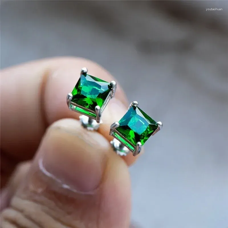 Studörhängen 2023 Shiny Green Square Zirconia for Women Fashion Silver Color Geometry Brides Wedding Jewel Party Party Gifts