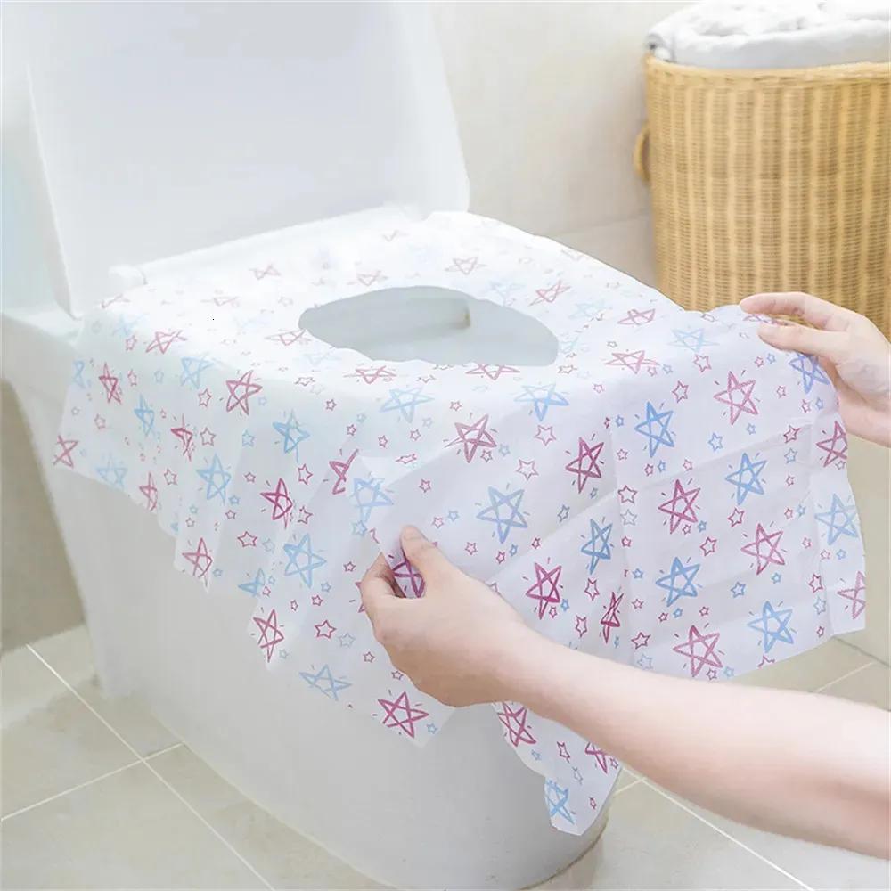 Toalety Covers 20pcs Dostęp do toalety Mata Duża przenośna papierowa papierowa podkładka toaletowa do podróży Kemping Materiały łazienki L1 231025