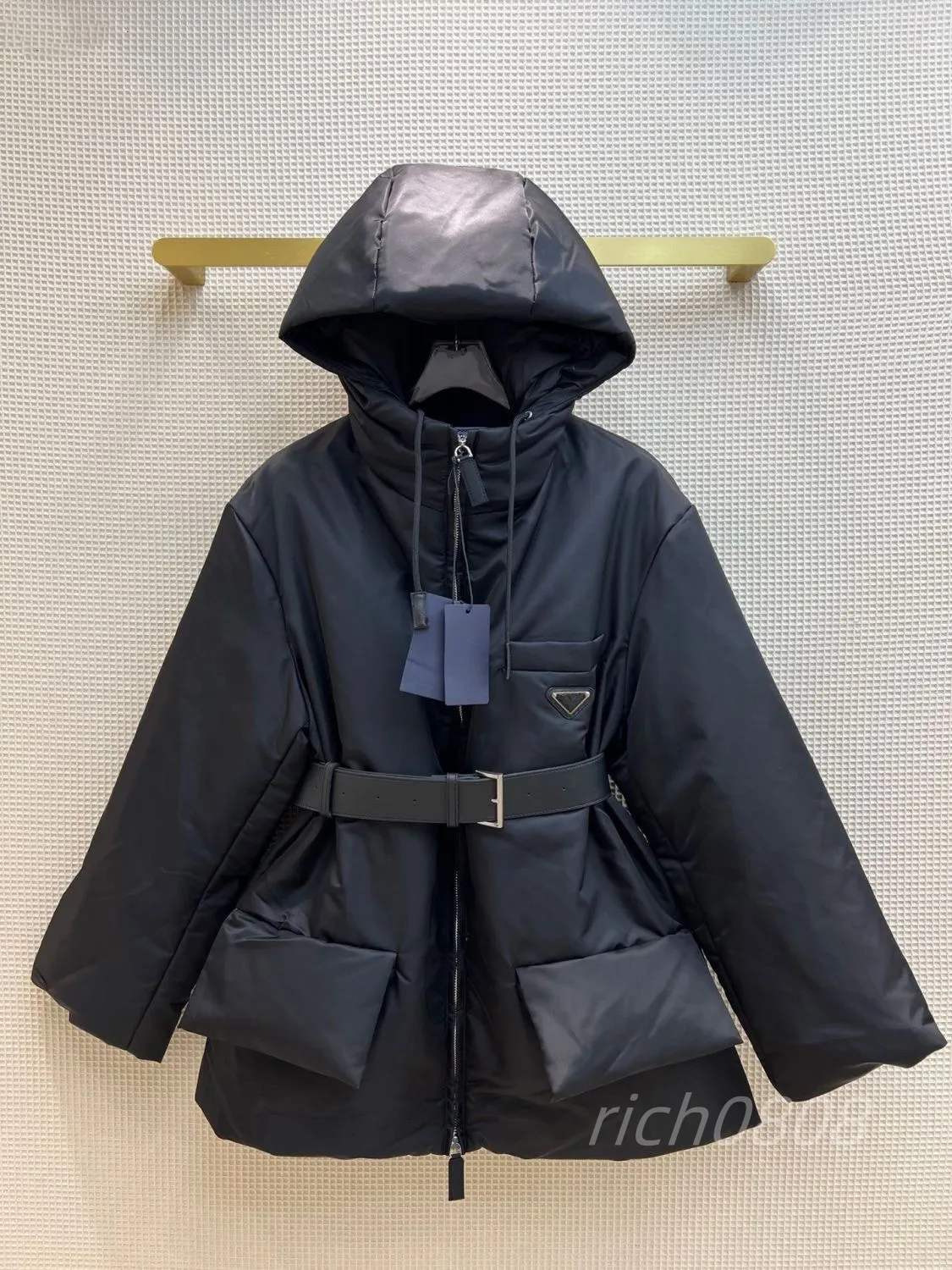 2023 Winter Women 's Duck Down Parkas Zip Single Breasted Jackets 모피 후드 스트라이프 여성의 슬림 긴 코트