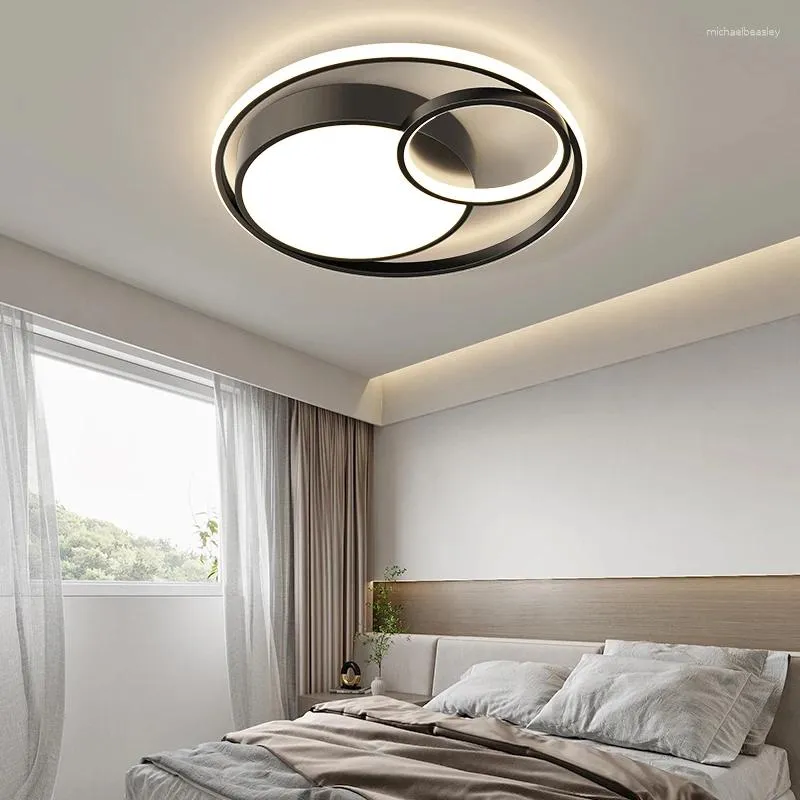 Lustres Lustre de plafond moderne Mnimalist pour salon salles à manger chambres grenier noir/blanc/or lumières LED créatives