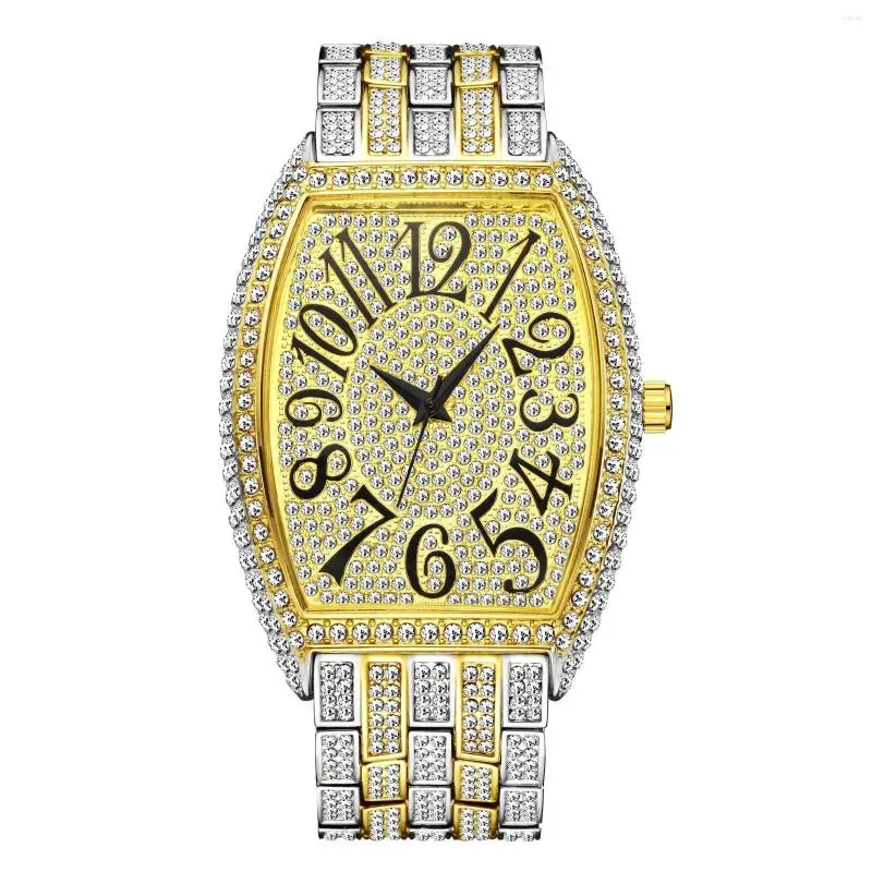 Montres-bracelets 2023 Mode européenne et américaine Diamond Barrel Plein grand cadran Quartz Montre pour hommes