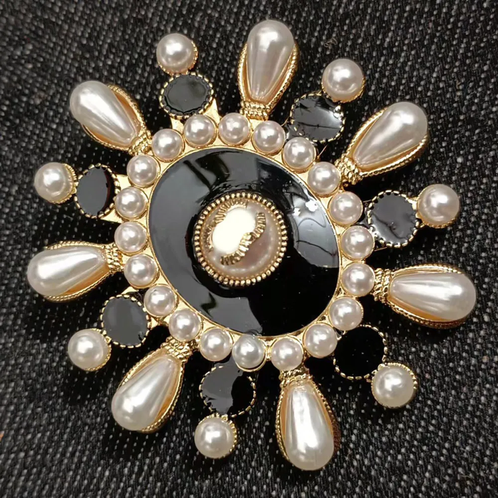Broszka broszka broszka broszka złota plastowana kryształ kryształ perłowy garnitur ślubny odzież pin pinie moda biżuteria