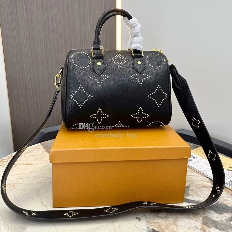 Luxury Designer Rivet Onthego Bucket Bag With Ivy Baguette Design Halloween Black Black Handbag For Women Shoulder Crossbody And Wallet Included From Crossbody bag 27.98 DHgate.Com