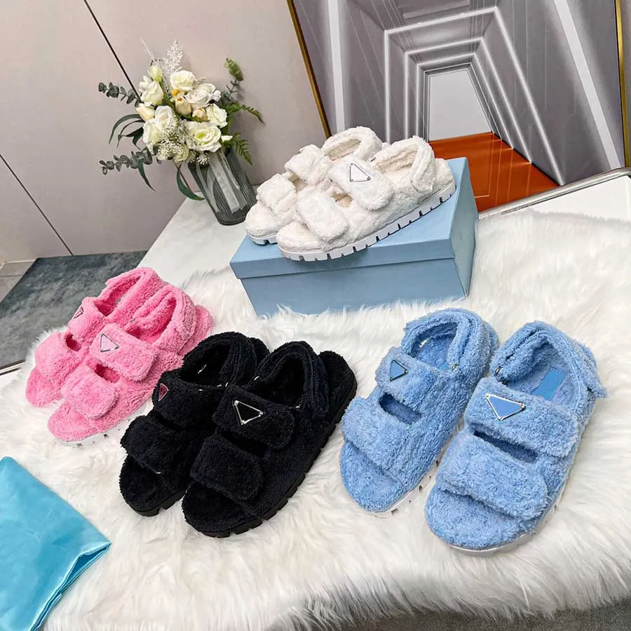 Kapcia nowe masy Męki Kaptuki Designer Wełniane buty wełniane buty plażowe Outdoor Gumowe krowi z płaskim dnem Flip Flip Flop Herringbone Thermal and Slip Sandal Sandal