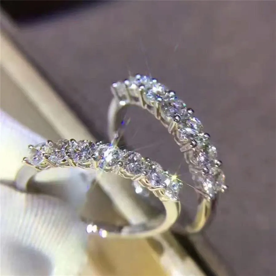 Dolce e carino semplice gioielli di moda in argento sterling 925 file singole topazio bianco diamante CZ eternità donna fascia di fidanzamento di nozze Ri280w