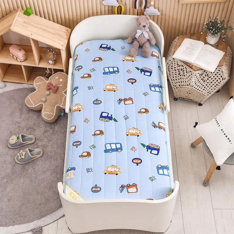 Sängkläder set baby crib padding 120x60 madrass pad född barnsäng vagga säng set vikande topper barnmatta 231026