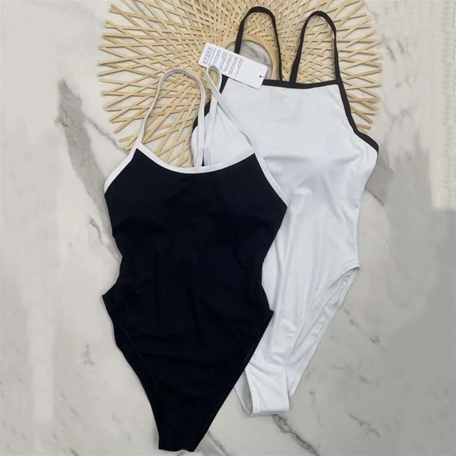 Brazilian Sport One Pieces Swimsuit White Black Designer Swimwear Women Sexy Monokini 2023 Bathing Suit Ribbing Bikinis Set With T192x