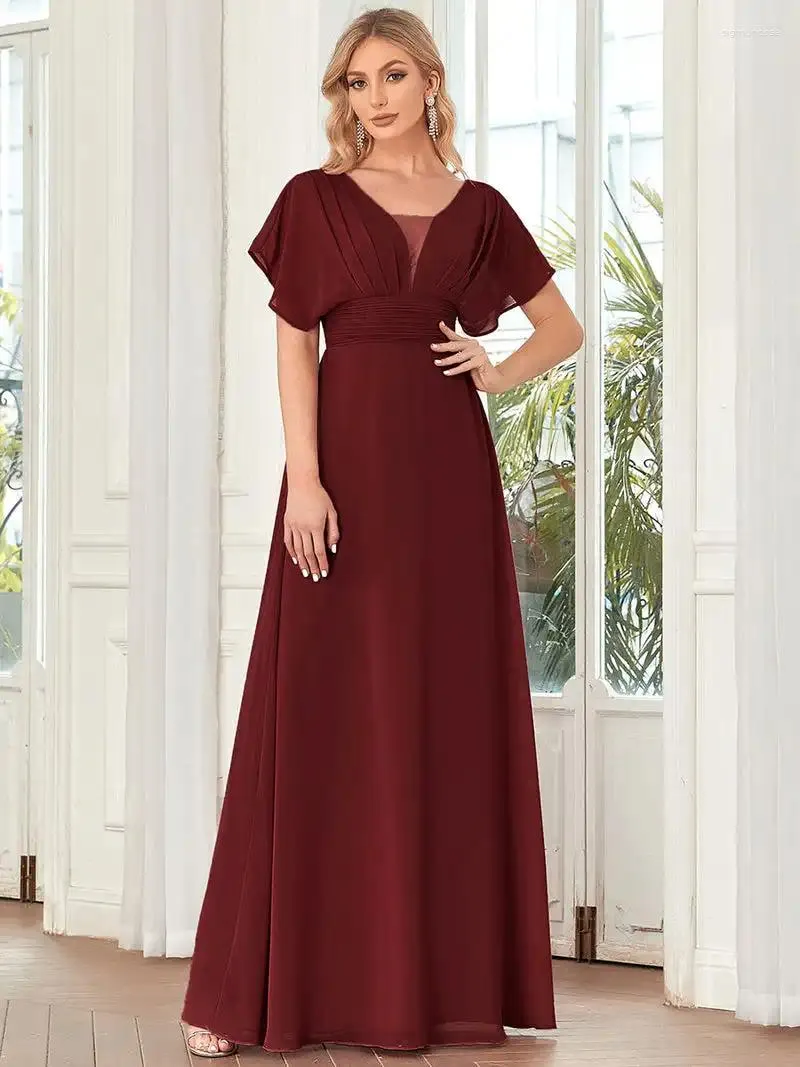 Party Dresses Elegant Evening Double V-ringning En flytande kjol och ruffle ärmar 2023 Ever Pretty of Chiffon Bourgogne Bridesmaid Dress