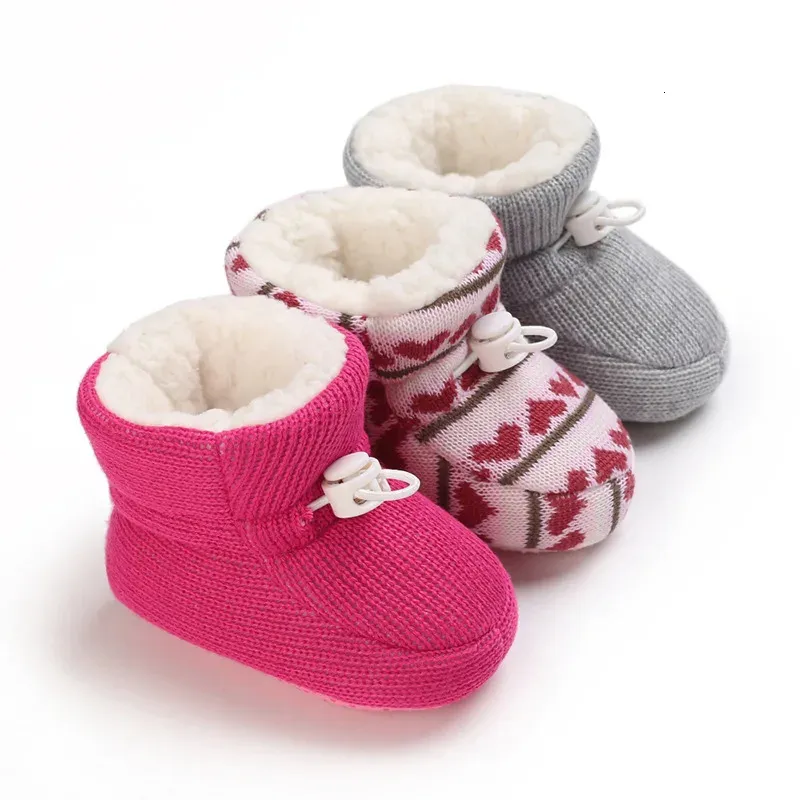 Primeros caminantes Botas cálidas de invierno para niños pequeños Prewalkers Algodón Unisex Bebé Niños Niñas Calzado de punto Zapatos de interior 231026