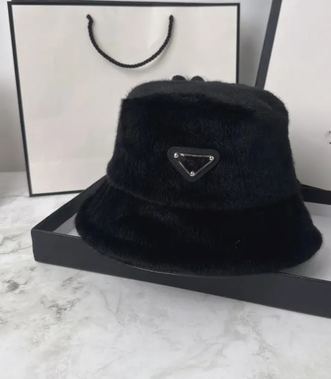 Designer Fur Bucket Hat Cap New Winter Warm thicken Casual Fitted Fisherman Hats Classic Ski Skull Beanie Hats for Women 