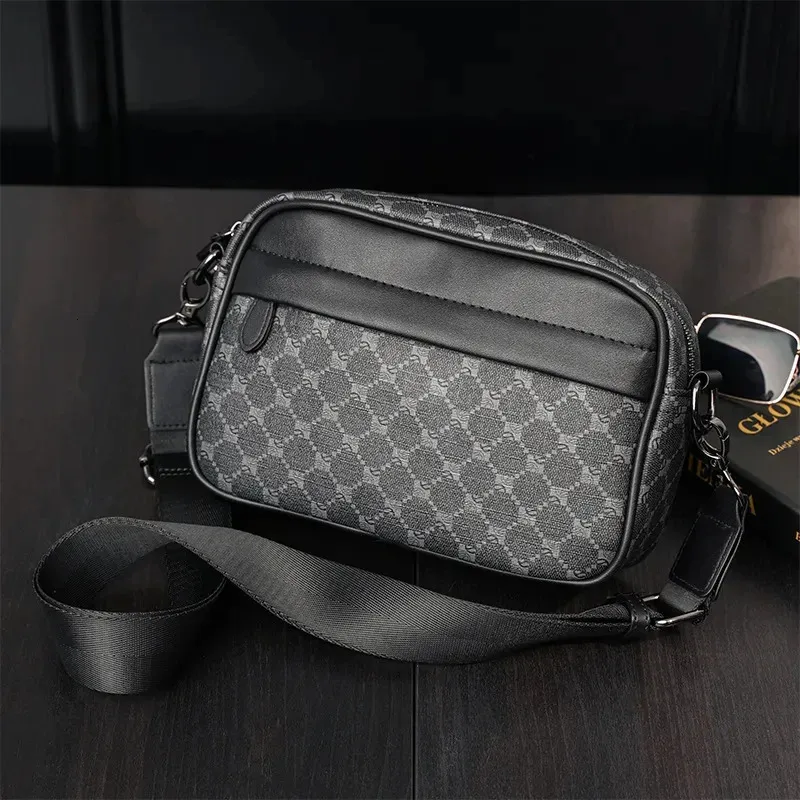 Waist Bags Luxury Leather Crossbody Men Fashion Design Plaid Shoulder Bag Business Messenger Mens Handbag Satchels Tote Purse 231026