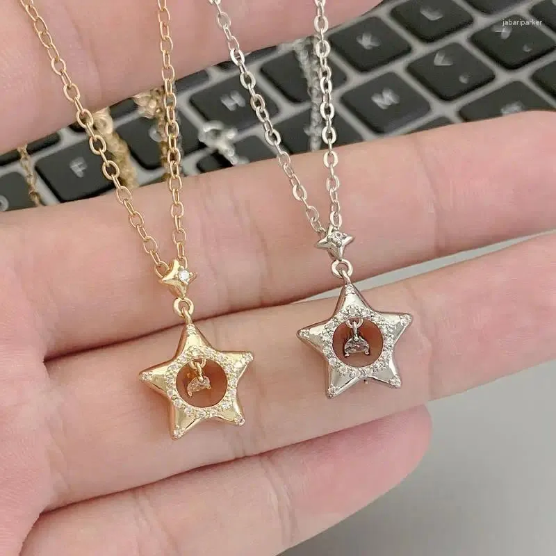 Pendant Necklaces Hollow Rhinestone Star Necklace Women Collarbone Chain Design Sense Valentine Day Gift For Girlfriend Party Jewelry Gifts