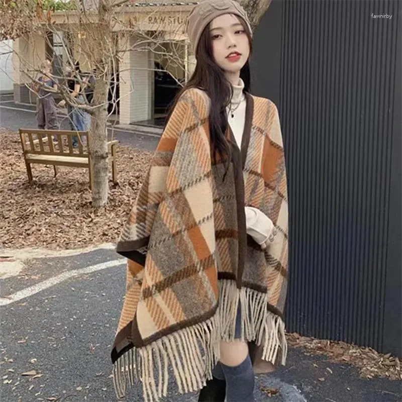 Schals 2023 Winter Nischendesign Quaste Plaid Damen aus Kaschmirimitat verdickt für Wärme gepaart mit einem kalten Schal