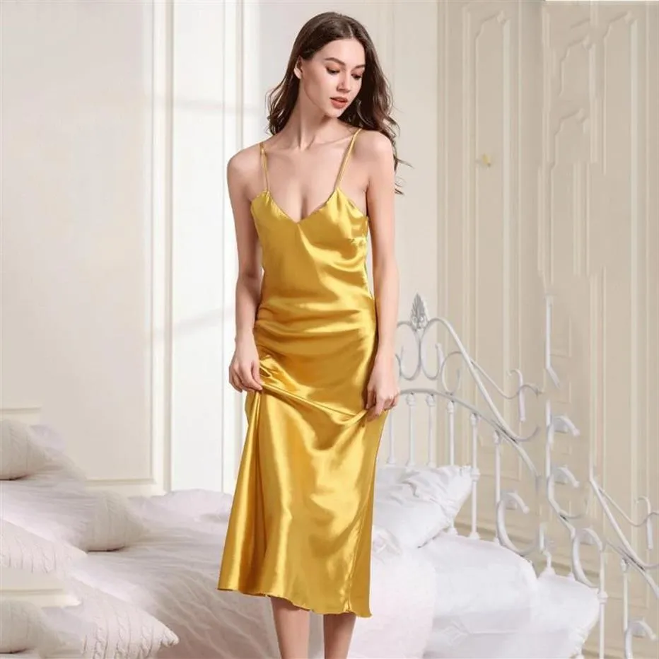 Sexig lång sömnklänning Satin Rayon Sleepwear Solid Nightie Nightgown Women Nightdress Intemate Lingerie Women Nightwear Bath Gown171q