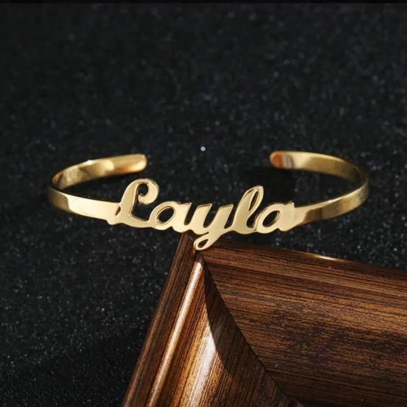 Bracciale con nome personalizzato Braccialetti personalizzati Ragazza donna regalo di gioielli di San Valentino Braccialetti con targhetta in acciaio inossidabile Nuovo 2020272a