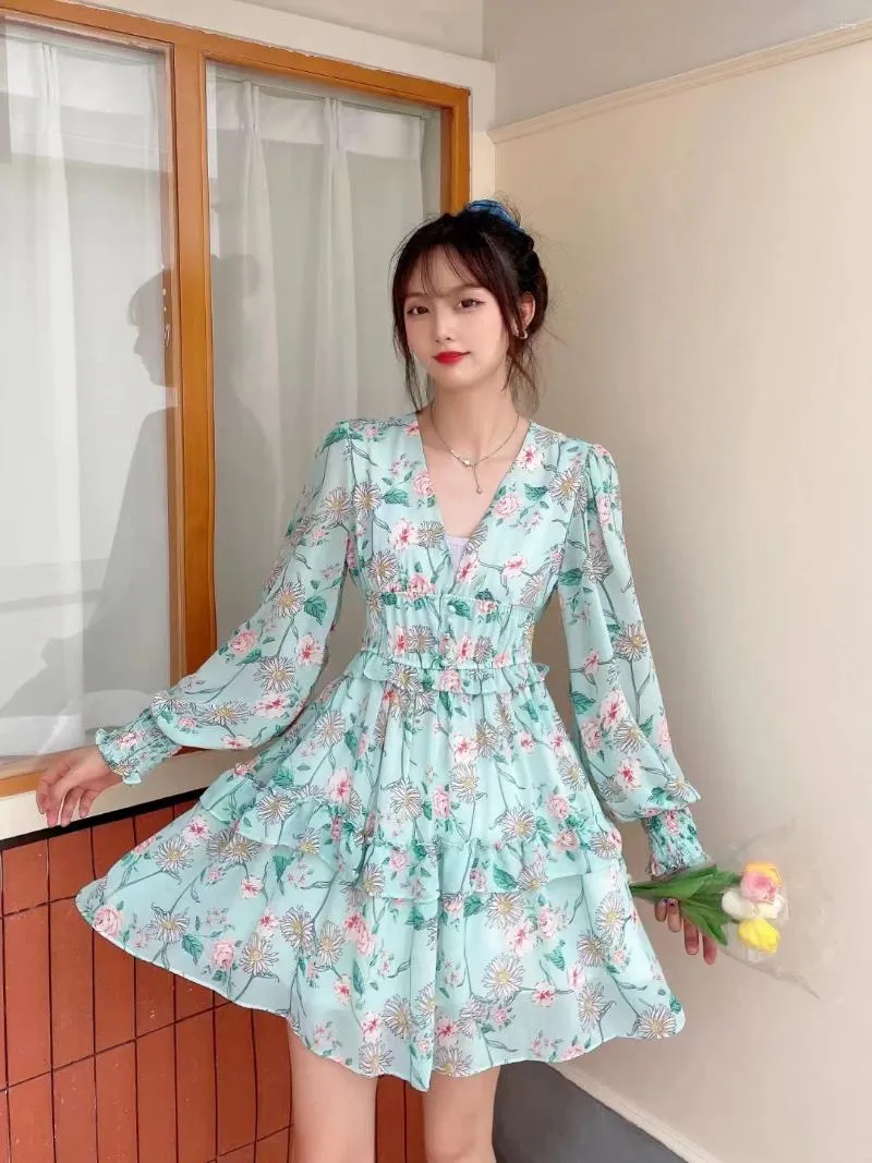Casual Dresses 2023 Spring Autumn Women Sexy V-Neck Long Sleeve Slim Mini Dress Korean Chic Sweet Ruffles Hem Floral Chiffon