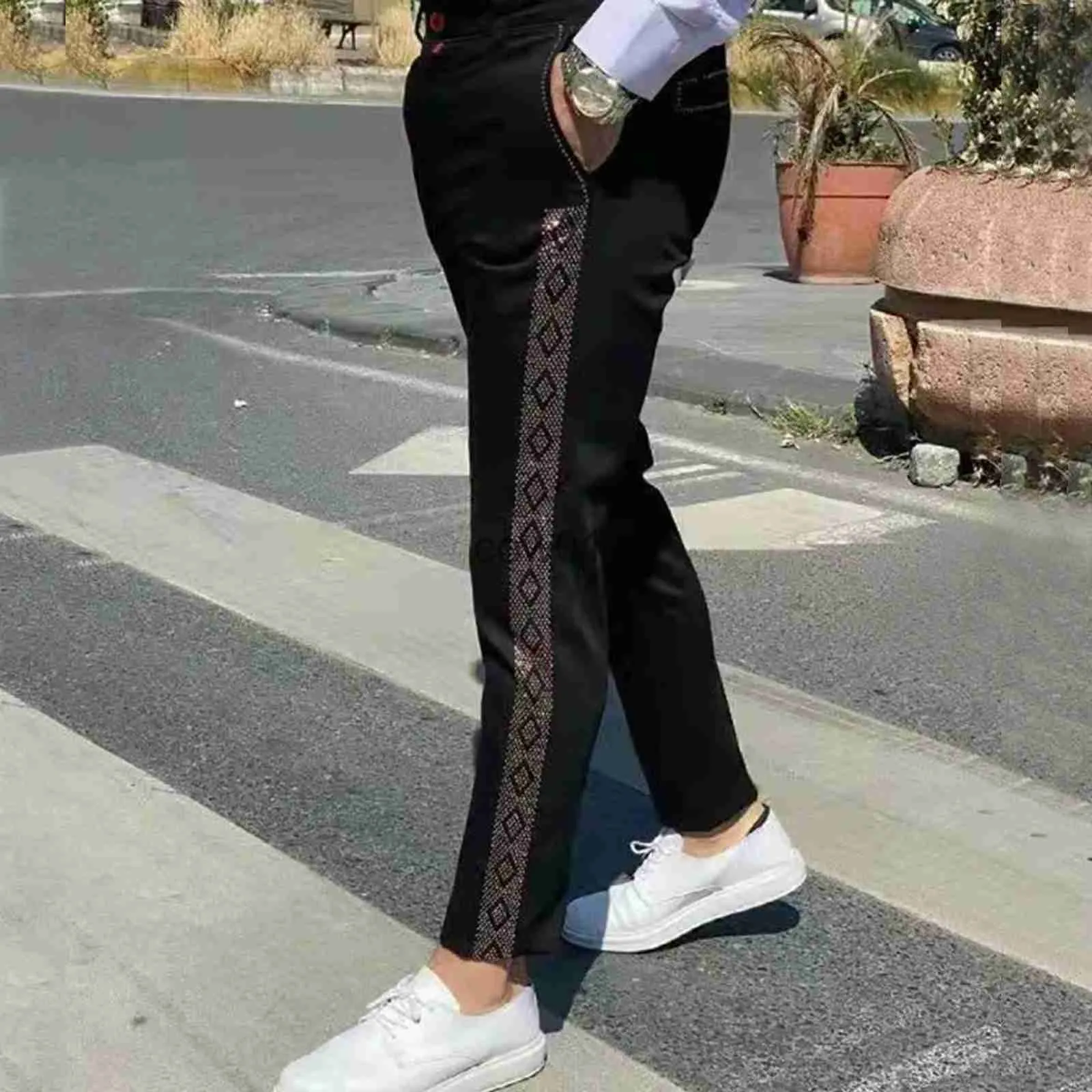 Buy WANGYH Men's Slim Fit Pencil Pants (dfd-dfs_Black & White _X-Large) at  Amazon.in