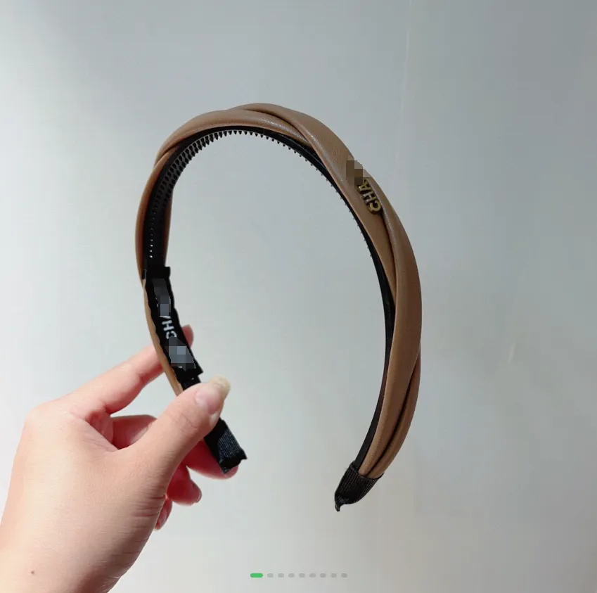 CHAN Brand hairclip designer hairband hairclip High quality hairclip High quality hair hoop Christmas gift Birthday gift for women hairclip for girl