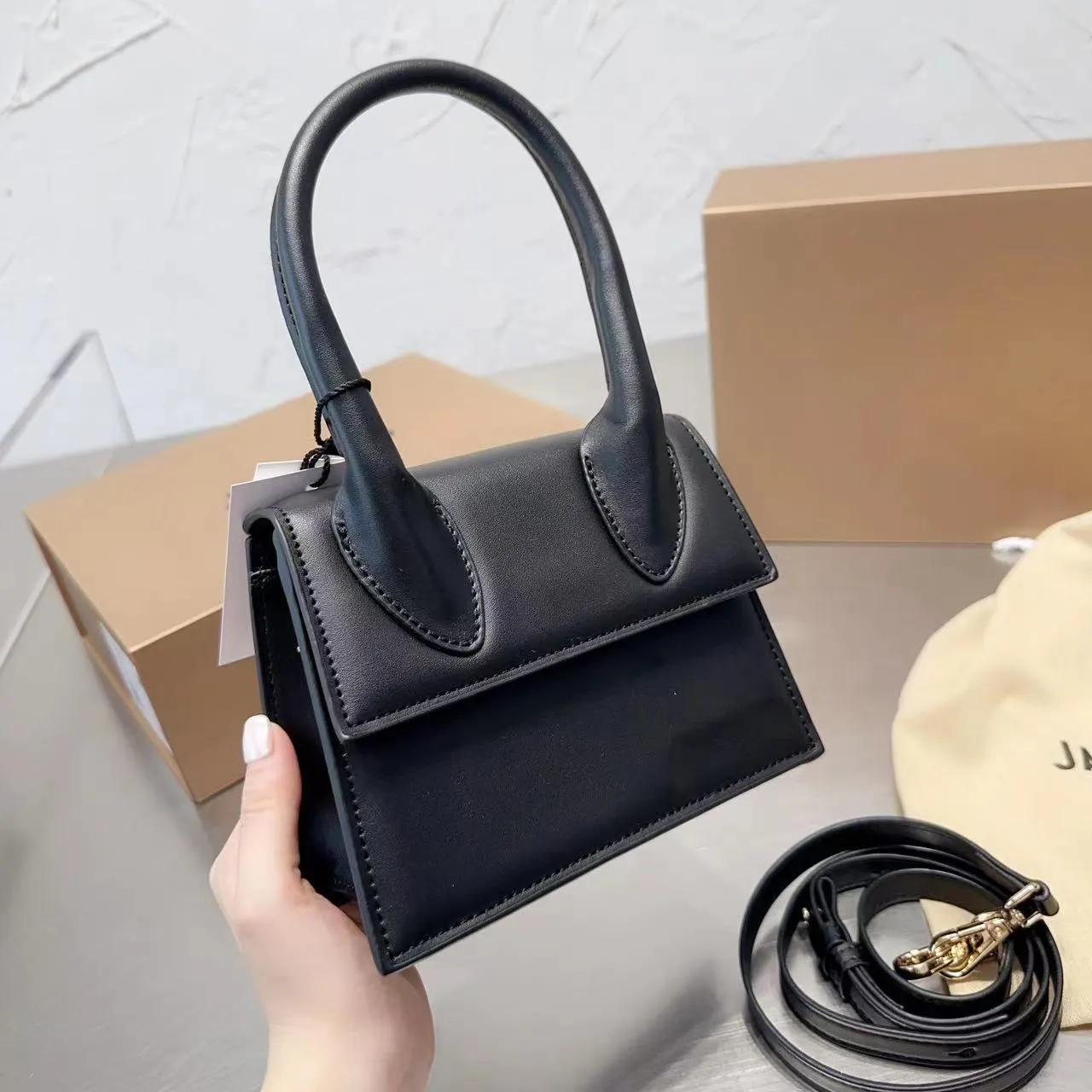 Designer Bag Shoulder Bag Le Bambino Sac Chiquito Bag Bisou Perle