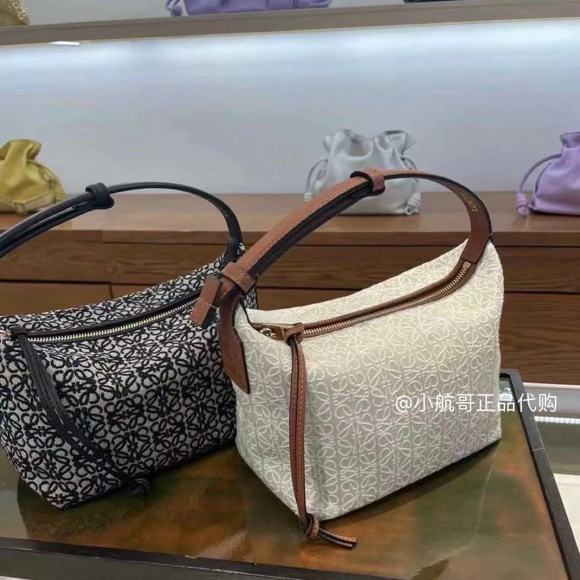 Luxury Loewwes Bags Cubis Handbags SpotLoewwes Old Flower Canvas