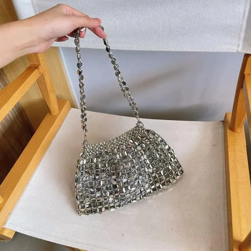 Kvällspåsar Fashion Silver Metal Evening Bags Luxury Designer Bling Sequin Chain Clutch Purse Purses and Handbag Shoulder Trend Women's Bag 231026