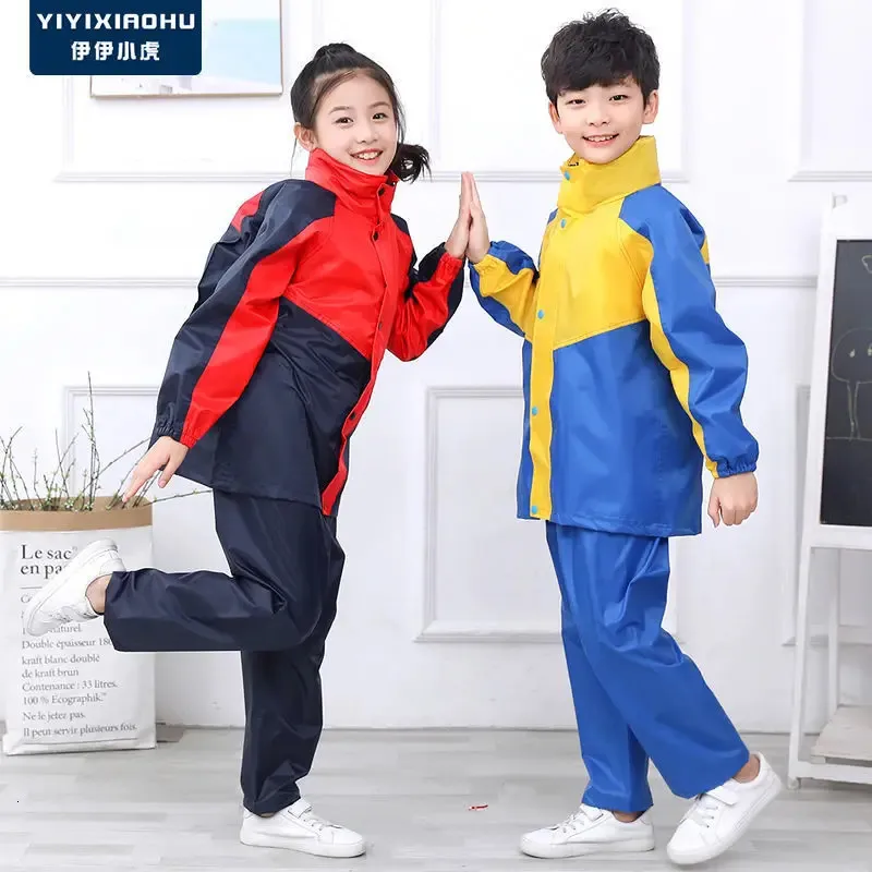 Vêtements de pluie costume imperméable pour enfants imperméable épaissi corps complet garçons et filles cartable fendu tissu Oxford 231025