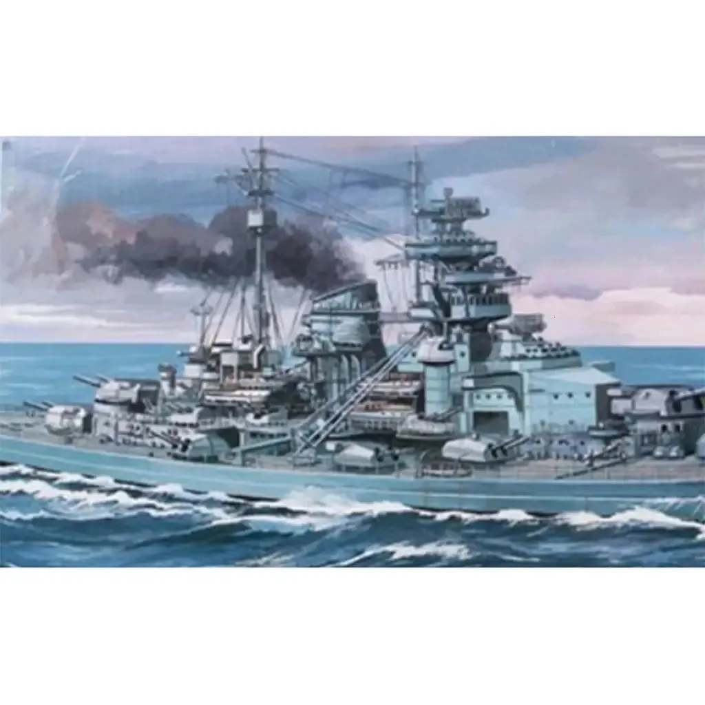 1:700 WWII Japan Navy Pocket Yamato 1940 - Plastic Model Kit